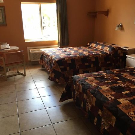 Hialeah Motel - Adults Only Miami Eksteriør billede