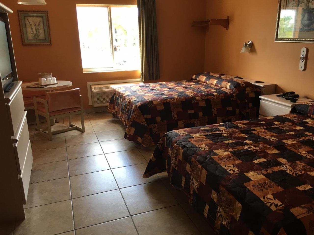 Hialeah Motel - Adults Only Miami Eksteriør billede